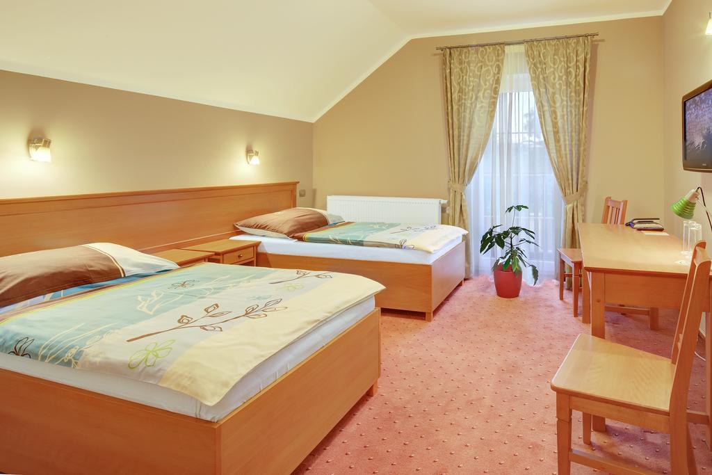 Penzion Harmonie Žlutice Chambre photo