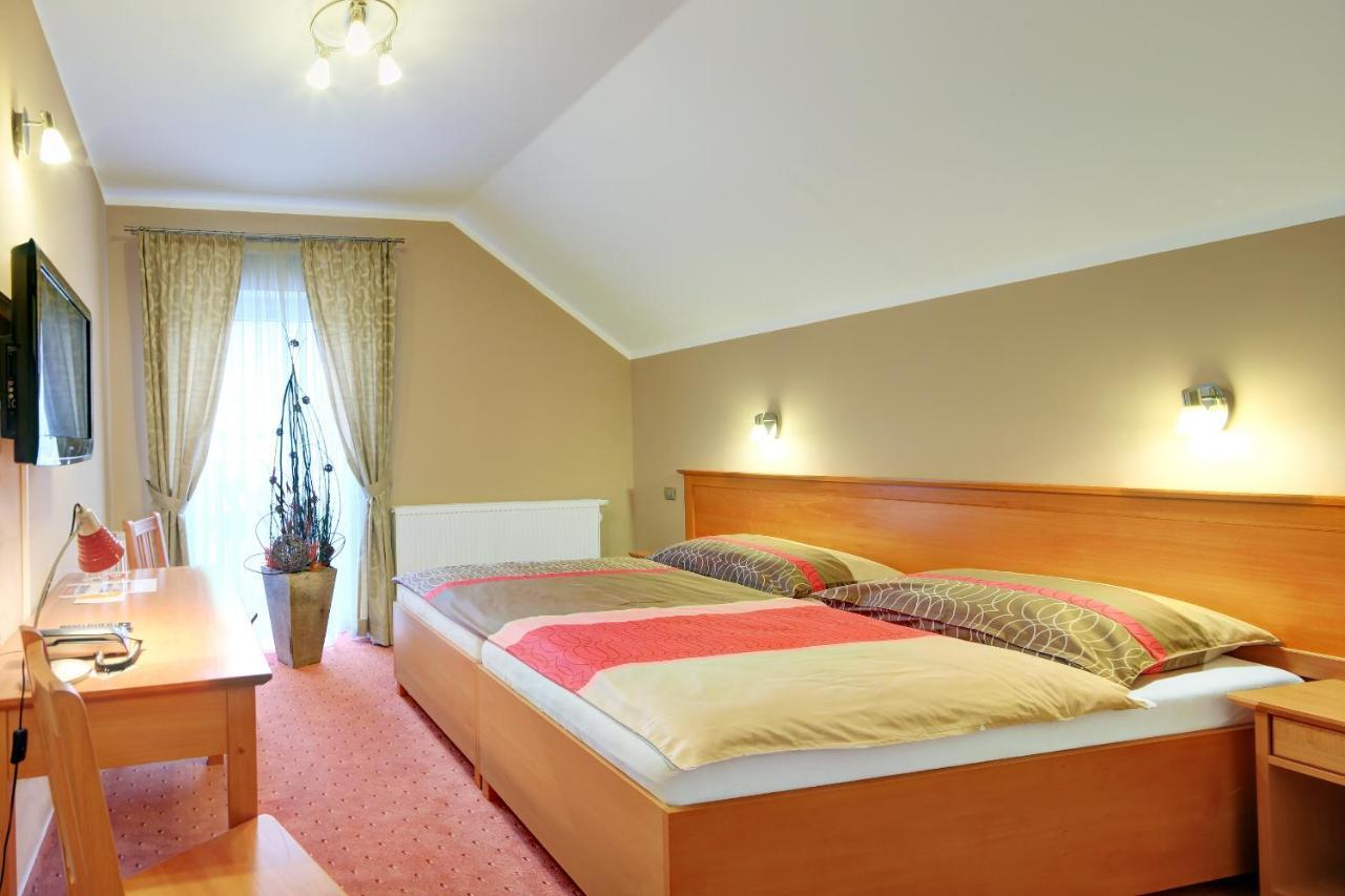 Penzion Harmonie Žlutice Chambre photo